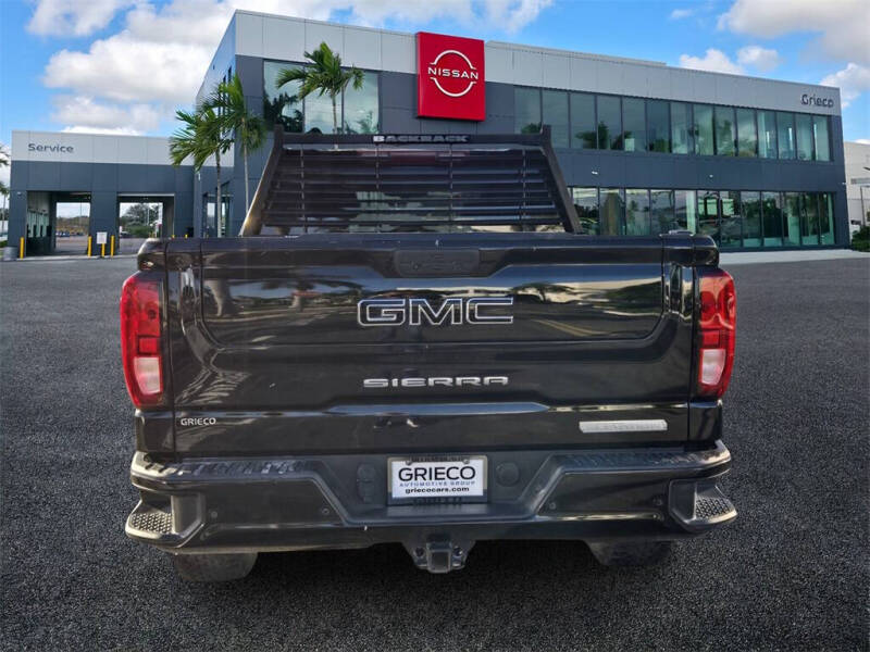 2022 GMC Sierra 1500 Limited