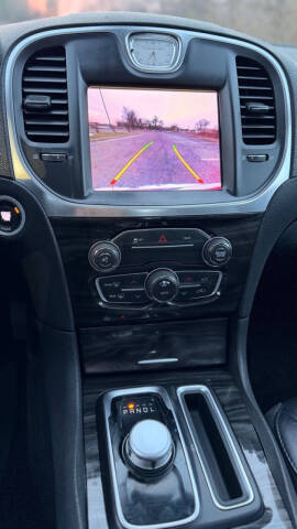 2016 Chrysler 300 Limited