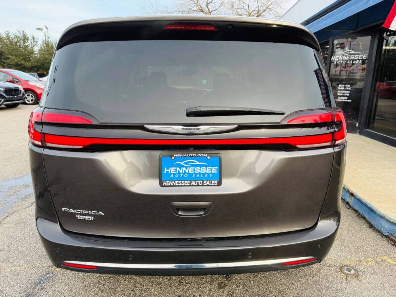 2022 Chrysler Pacifica Touring L