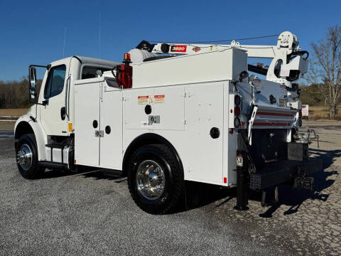 2012 Freightliner M2 106