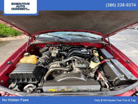 2004 Ford Explorer XLS