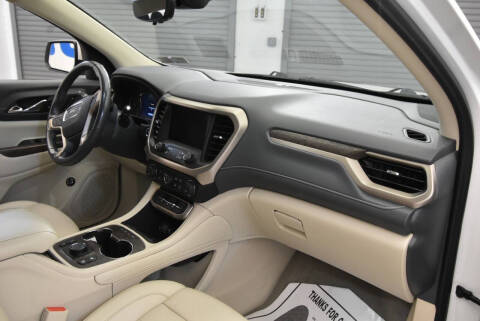 2022 GMC Acadia Denali