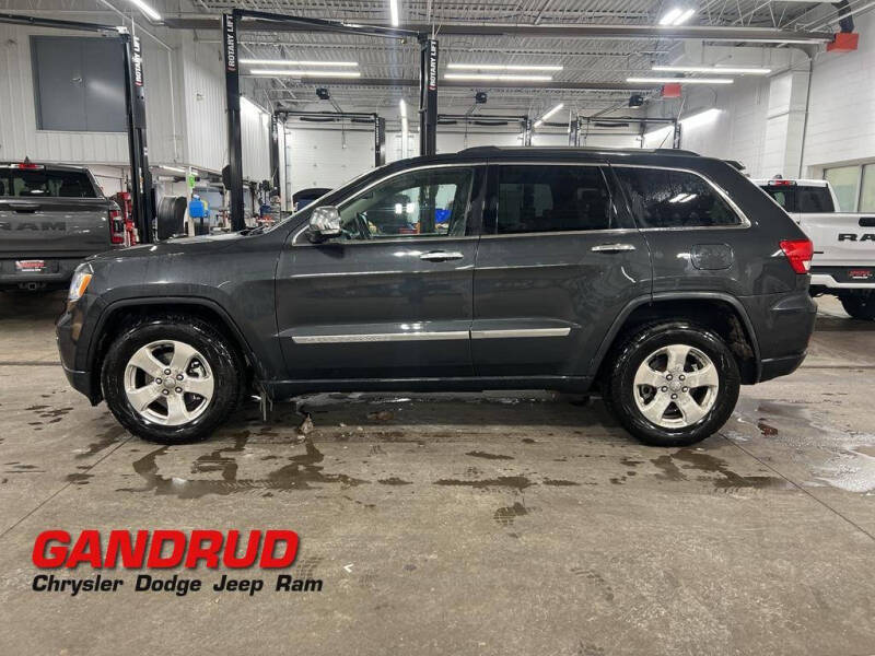 2011 Jeep Grand Cherokee Limited's photo