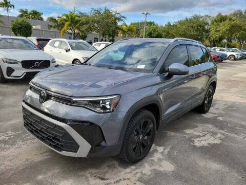 2025 Volkswagen Taos SE