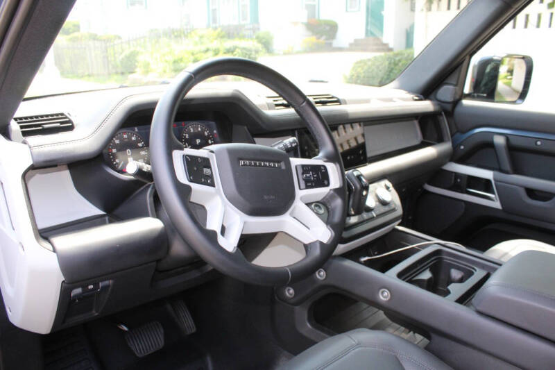 2023 Land Rover Defender 110 30th Anniversary Edition