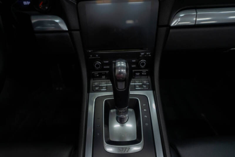 2017 Porsche 911 Carrera