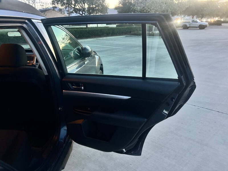 2014 Subaru Outback 2.5i