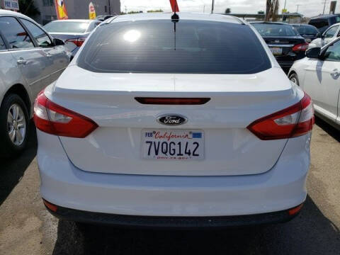 2012 Ford Focus S