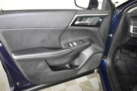 2023 Mitsubishi Outlander PHEV SE