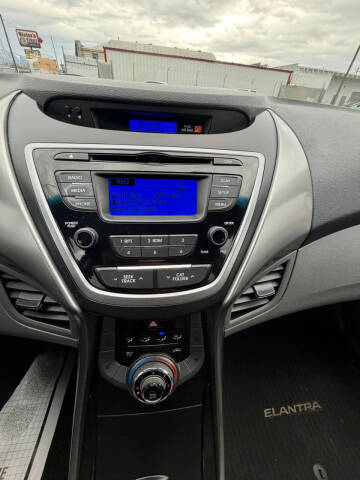 2013 Hyundai Elantra