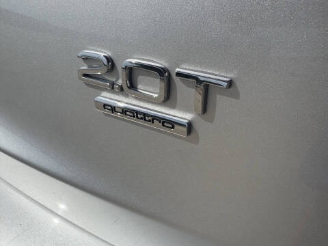 2011 Audi Q5 2.0T quattro Premium Plus