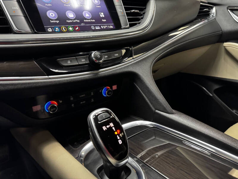 2021 Buick Enclave Essence