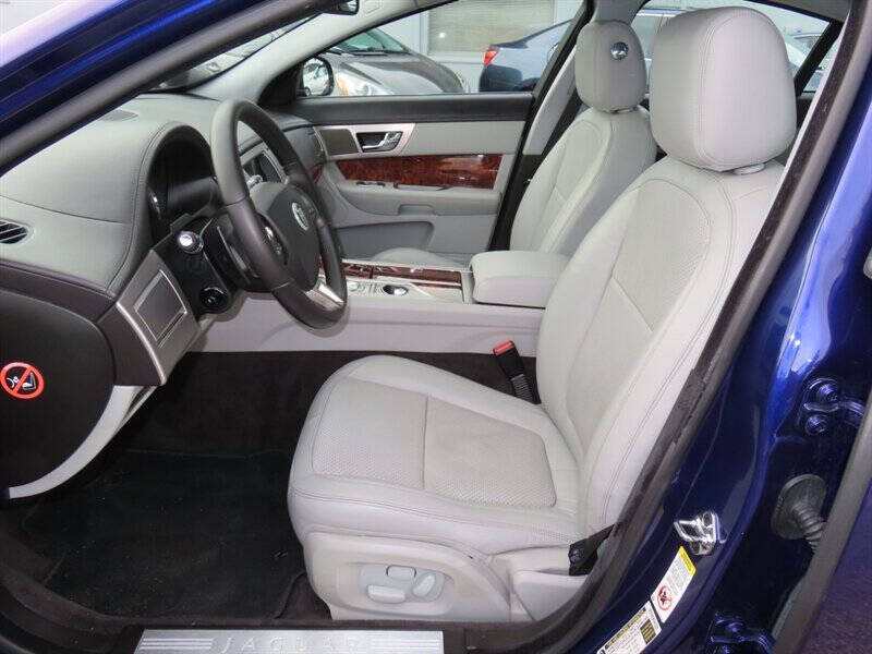 2010 Jaguar XF Premium