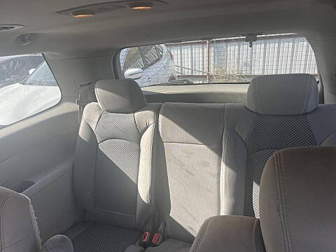 2008 Saturn Outlook XE