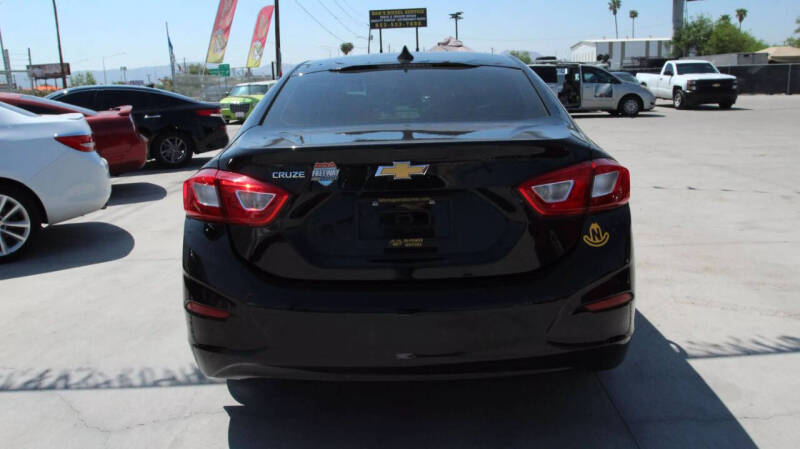 2017 Chevrolet Cruze LS Auto