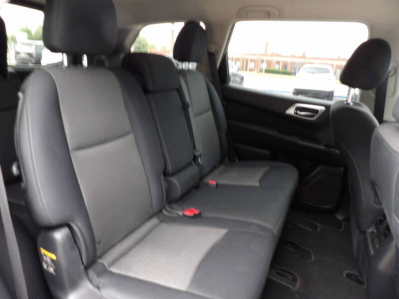 2017 Nissan Pathfinder S