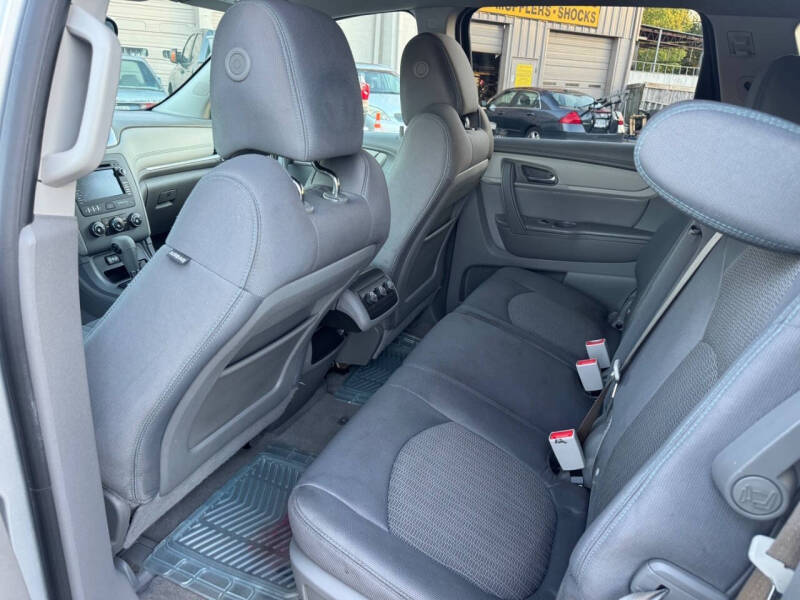 2013 Chevrolet Traverse LS