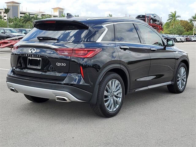 2025 Infiniti QX50 Luxe