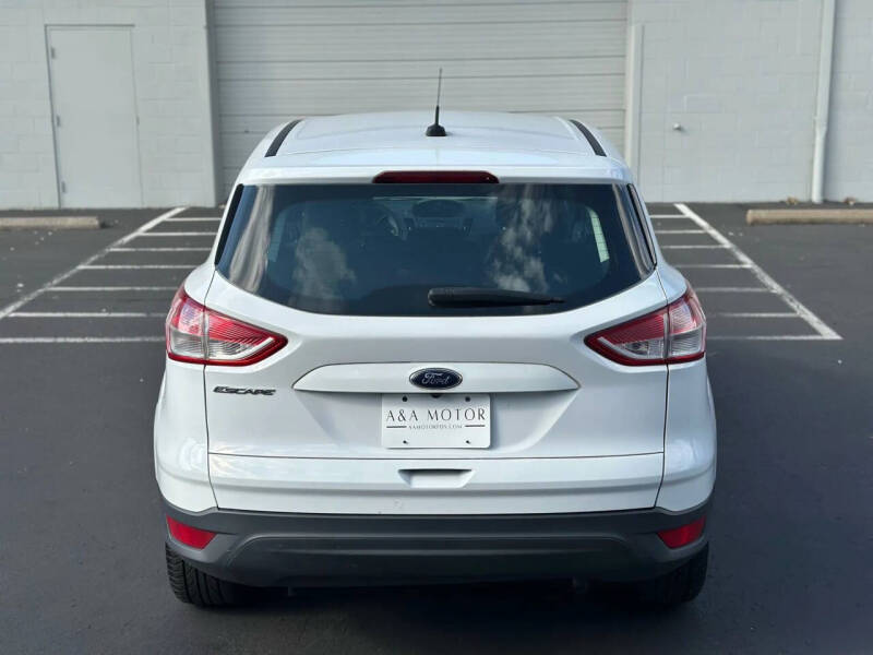 2014 Ford Escape S