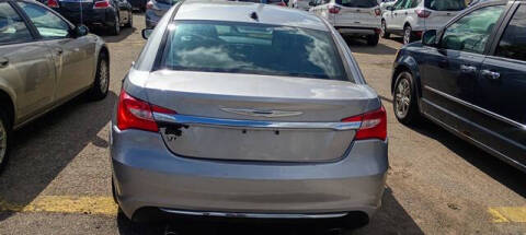 2013 Chrysler 200 Touring