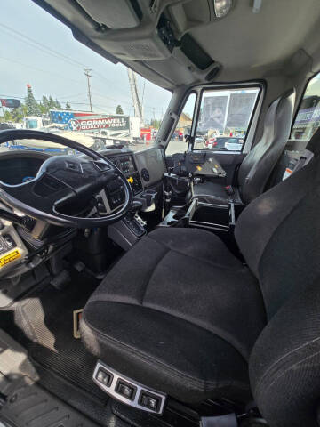 2017 International DuraStar 4300