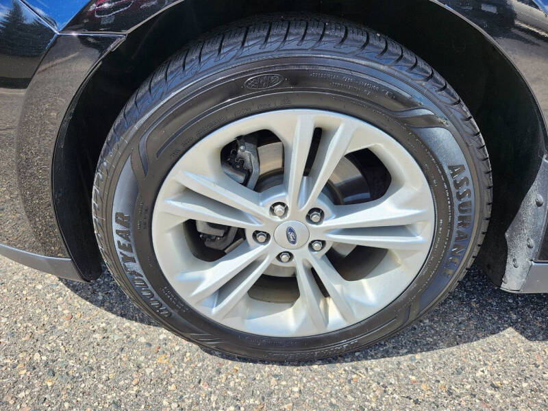 2017 Ford Taurus SE