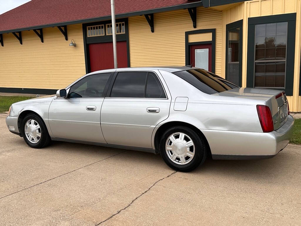 2005 Cadillac DeVille for sale at BANKERS AUTOS in Denton, TX