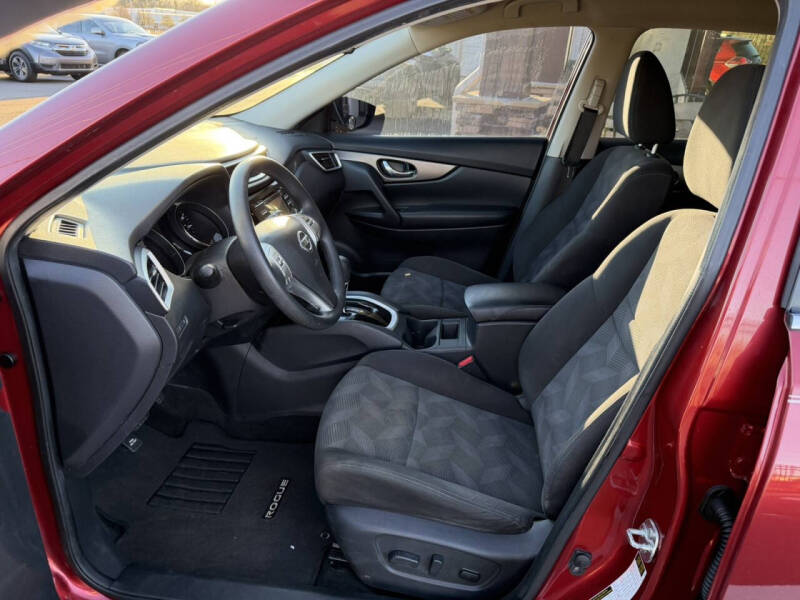 2016 Nissan Rogue SV