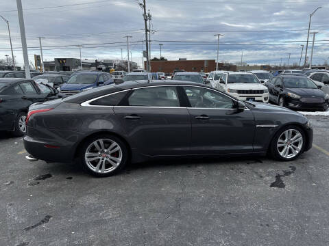 2016 Jaguar XJL Portfolio