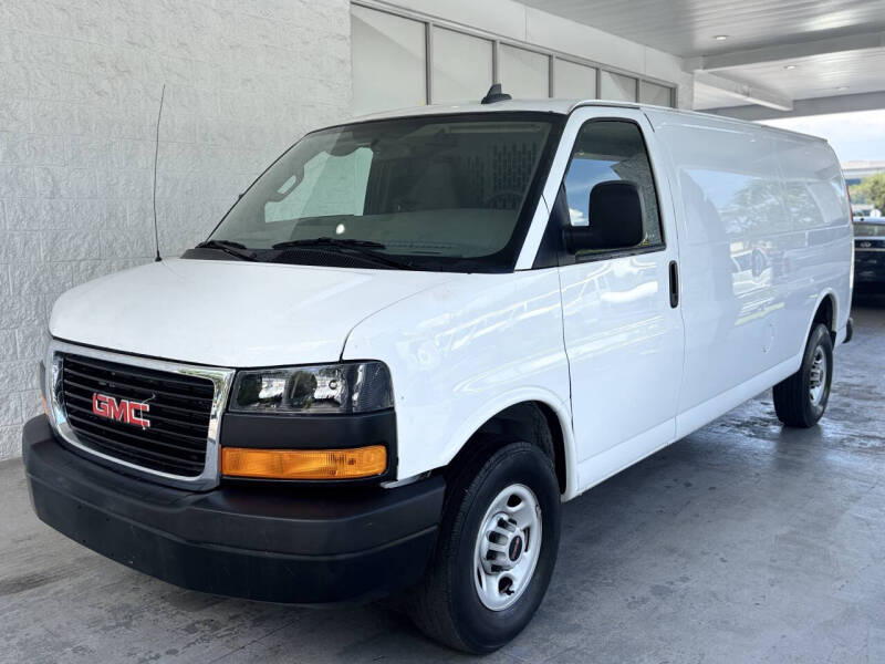 2023 GMC Savana 2500