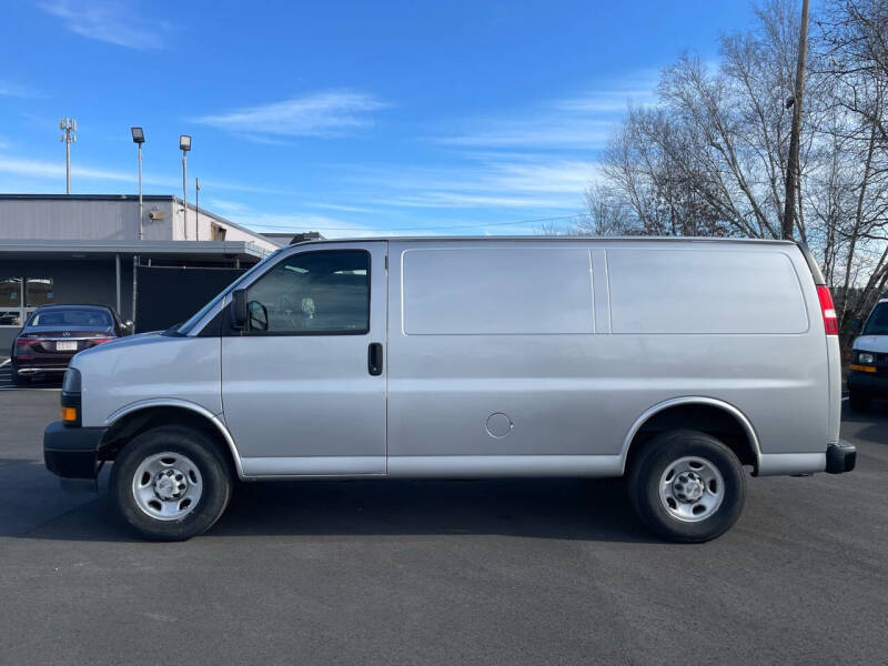 2021 Chevrolet Express 2500