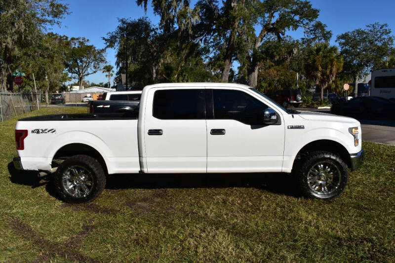 2015 Ford F-150 XLT photo 43