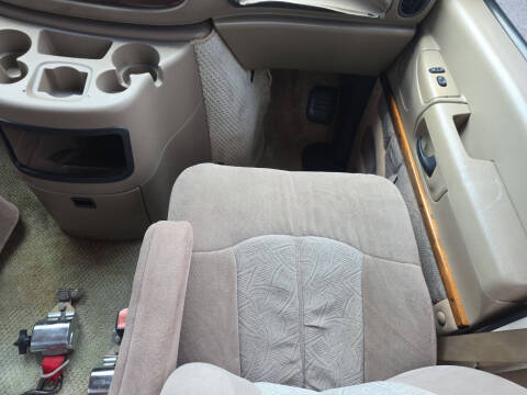 2003 Ford E-Series E-250 SD