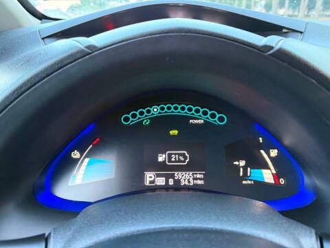 2014 Nissan LEAF SV