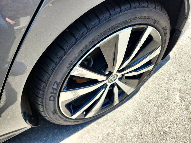 2020 Nissan Altima 2.5 SR