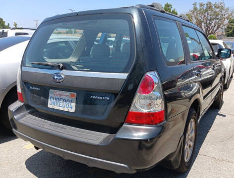 2007 Subaru Forester for sale at CLEAR CHOICE AUTOMOTIVE in Milwaukie OR