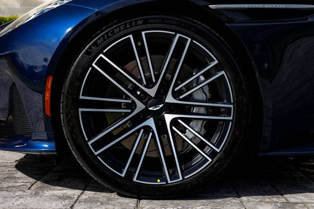 2026 Aston Martin DB12 V8