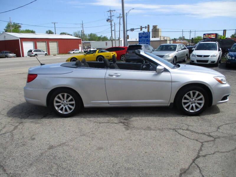 2012 Chrysler 200 Touring