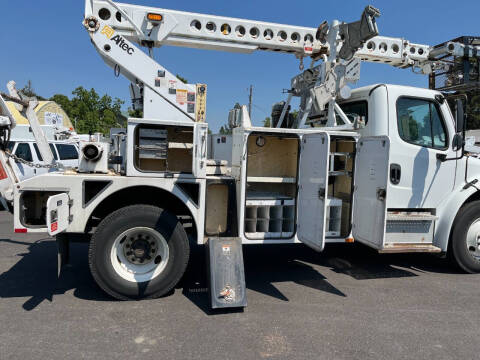 2015 Freightliner M2 106