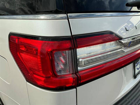 2018 Lincoln Navigator Black Label