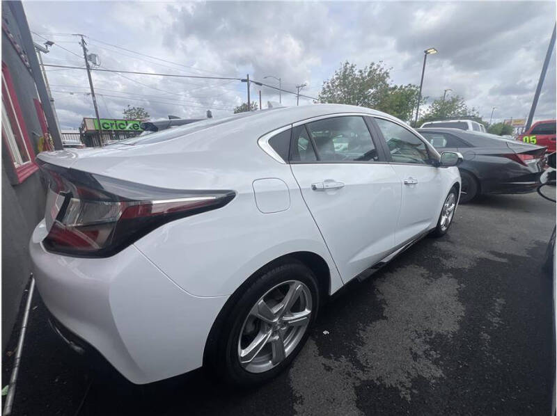 2019 Chevrolet Volt LT