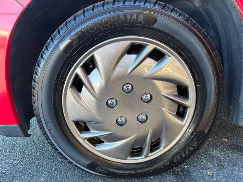 2012 Nissan Versa 1.8 S