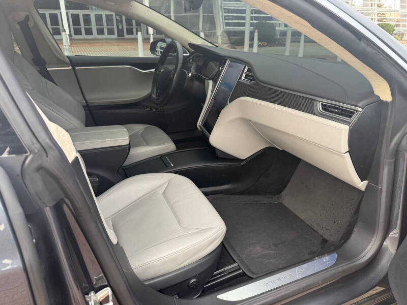 2016 Tesla Model S 75