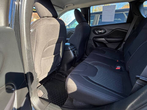 2019 Jeep Cherokee Latitude