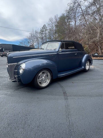 1940 Ford Deluxe