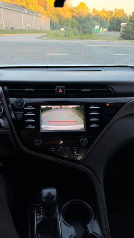 2019 Toyota Camry SE