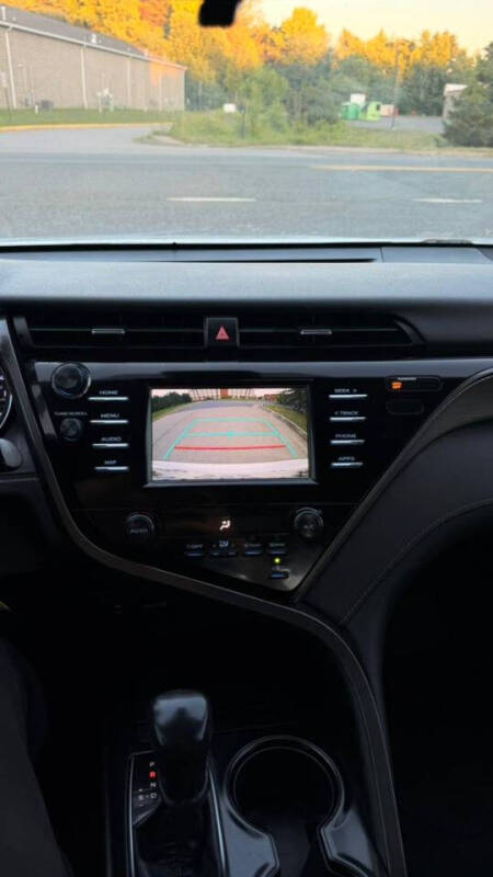 2019 Toyota Camry SE