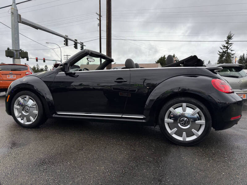 2013 Volkswagen Beetle Convertible 2.5L 50s Edition
