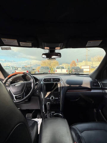 2019 Ford Explorer Platinum