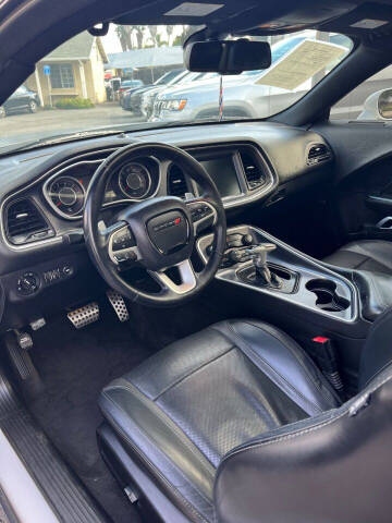 2015 Dodge Challenger SXT Plus